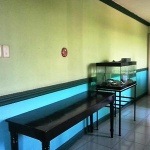Reddoorz @ Jardin De La Vina Hotel Zamboanga City